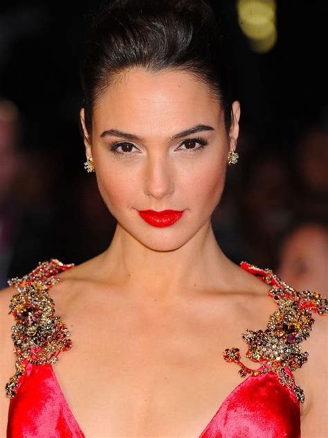 gal gadot größe|Gal Gadot Wonder Woman, Age, Height and Weight,。